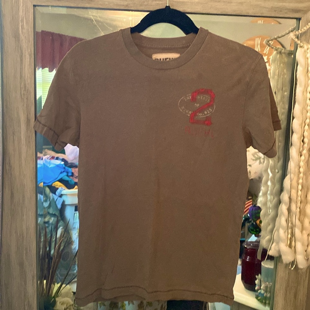 Men’s REUHL tshirt sz S